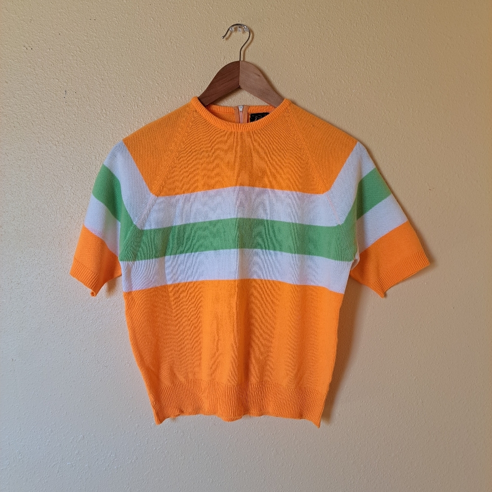 60s short sleeve knit top